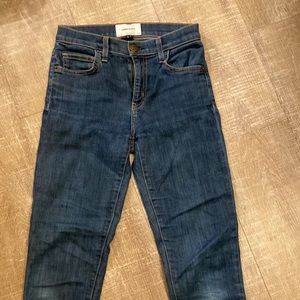 Current/Elliott cropped jeans. Size 24.